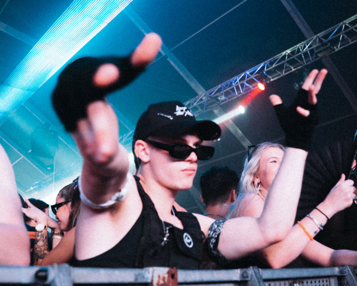 Loading... just a sec